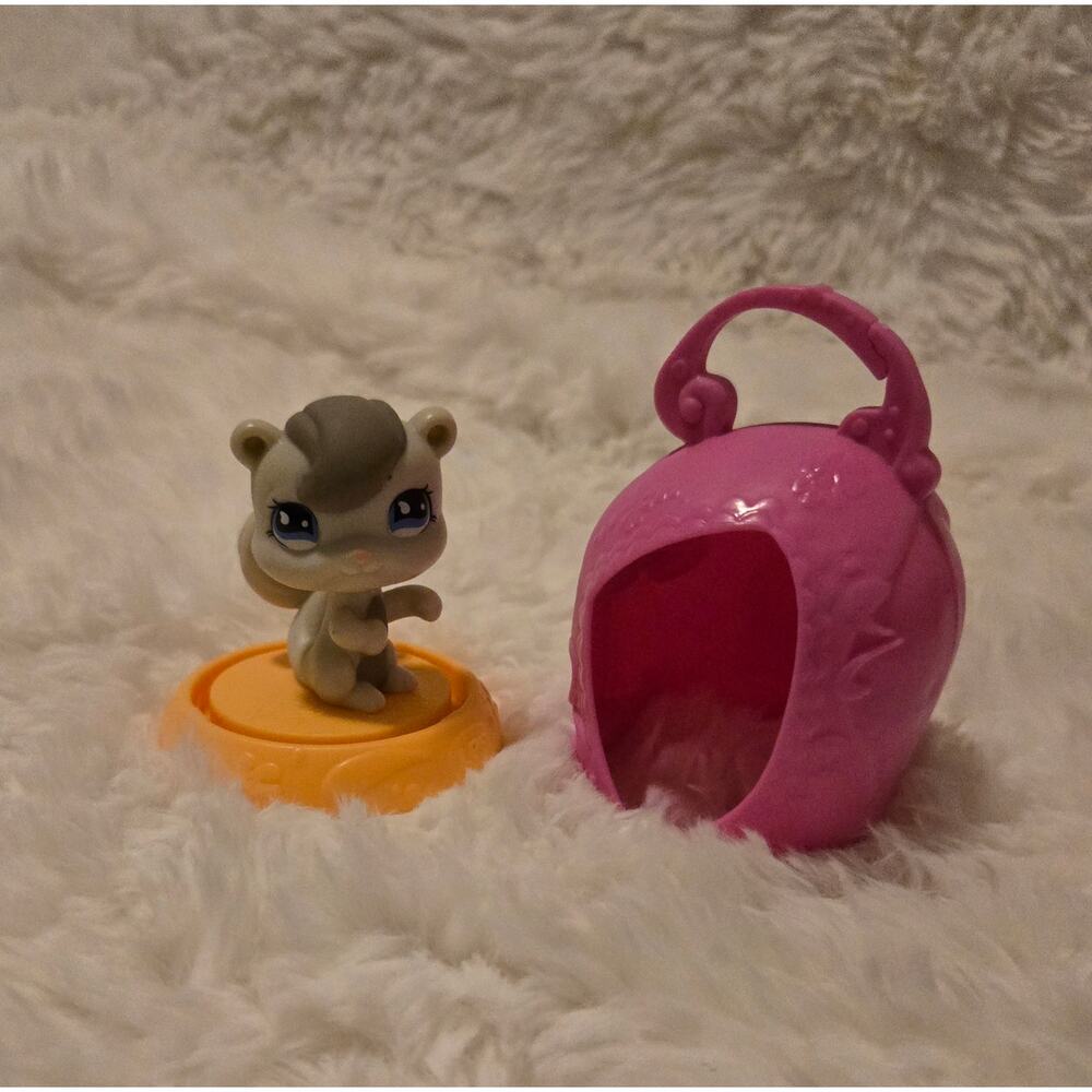Littlest Pet Shop (LPS) Vintage Squirrel McDonald's Keychain